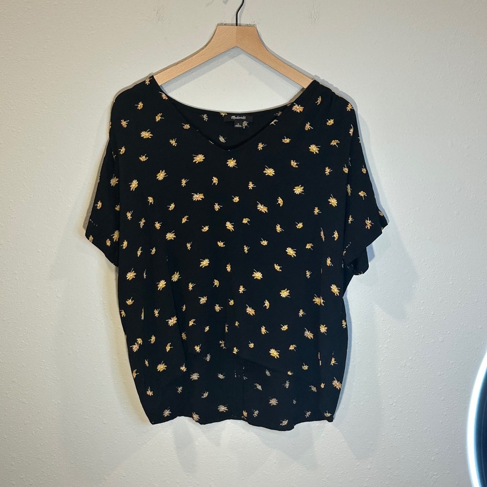 Madewell Blouse Women's Size Medium Black Floral Button Back V-Neck Cottage Boho - Picture 2 of 16